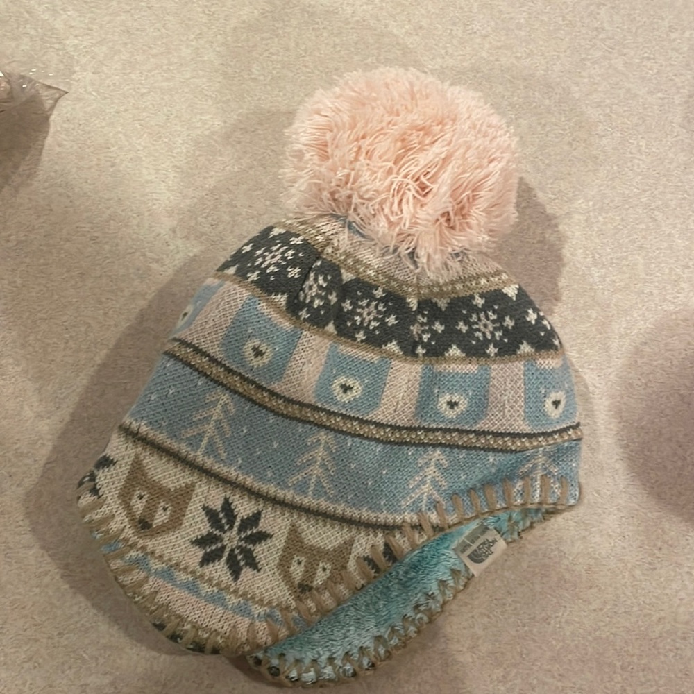 Like new baby girl north face hat